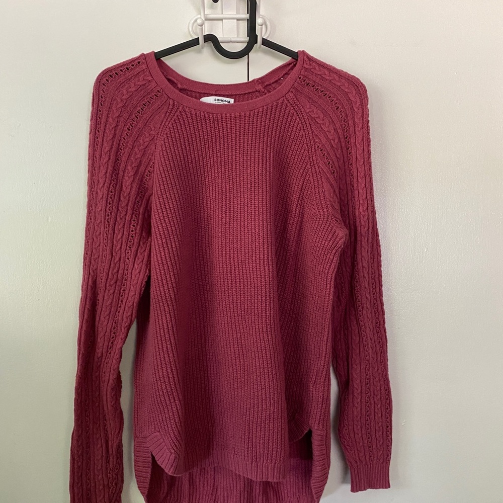 Women’s dark pink sweater size S